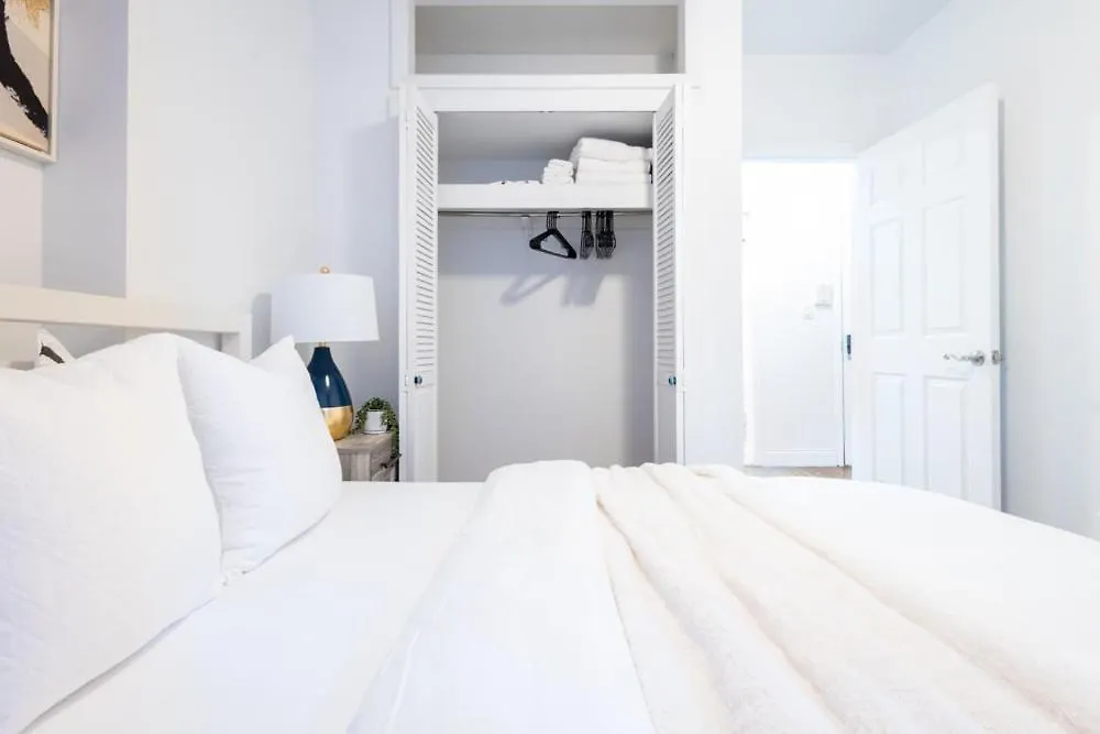 1435-2 3 Bedrooms 2Bath W D Ues New York 0*,